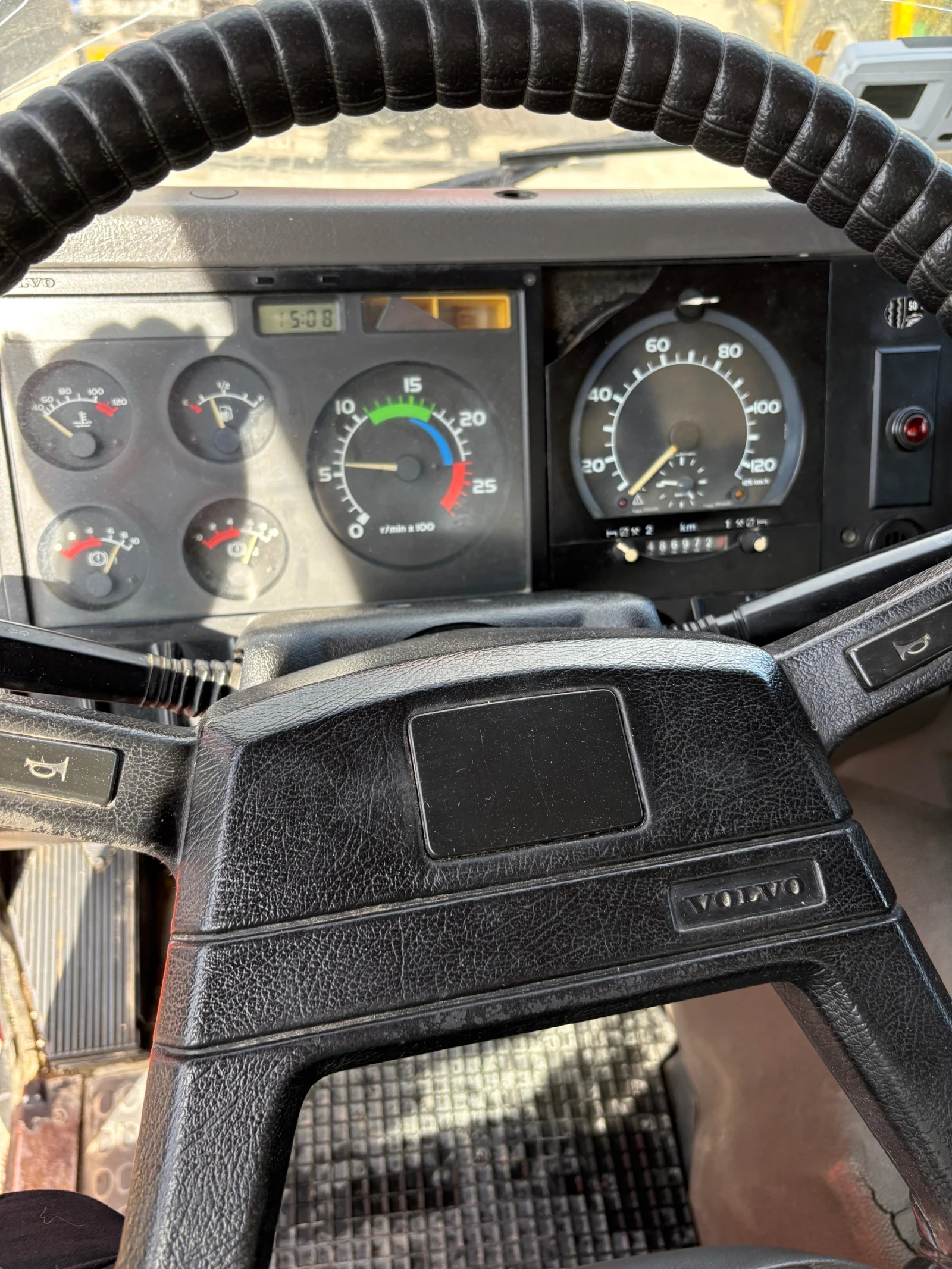 Volvo Fl12 СПЕЦИАЛЕН HIAB 166 XS, снимка 14 - Камиони - 55211527