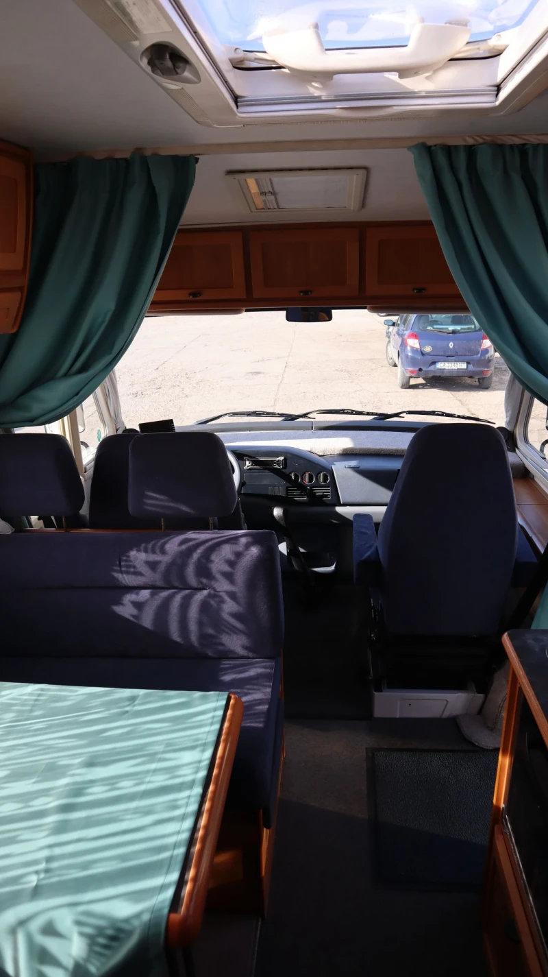 Кемпер HYMER / ERIBA StarLine, 7.5M, Всички екстри.94000км.Автомат., снимка 10 - Каравани и кемпери - 52308695