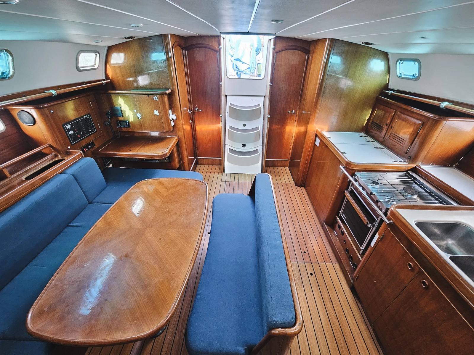   Beneteau Oceanis 461 | Mobile.bg   16