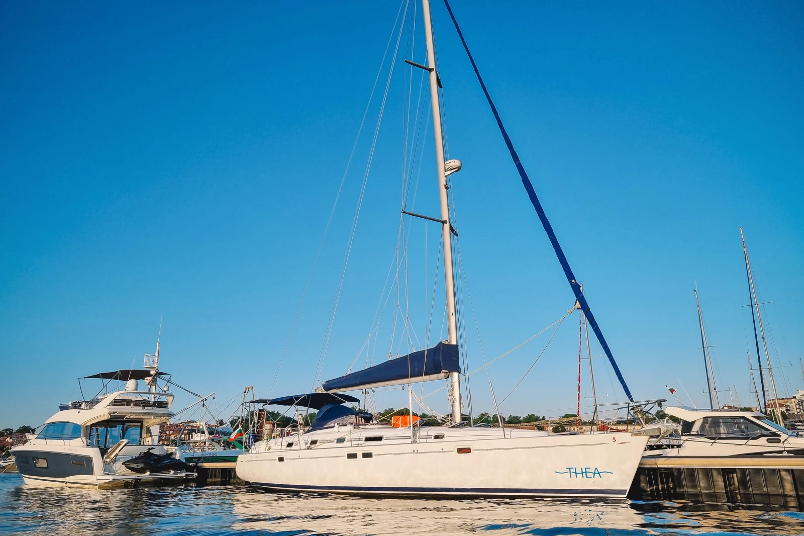 Ветроходна лодка Beneteau Oceanis 461 - изображение 4