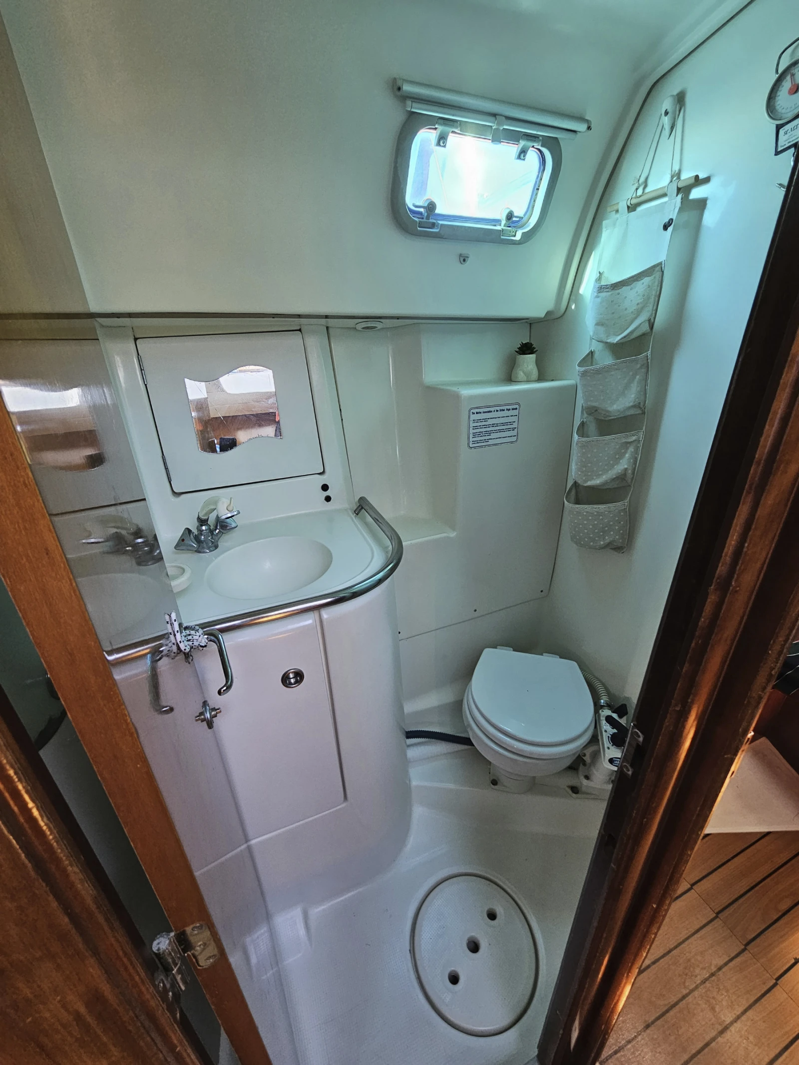   Beneteau Oceanis 461 | Mobile.bg   15