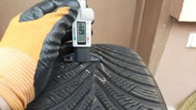 Гуми Зимни 205/50R17, снимка 3