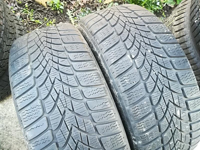 Гуми Зимни 205/45R17, снимка 2 - Гуми и джанти - 23732725