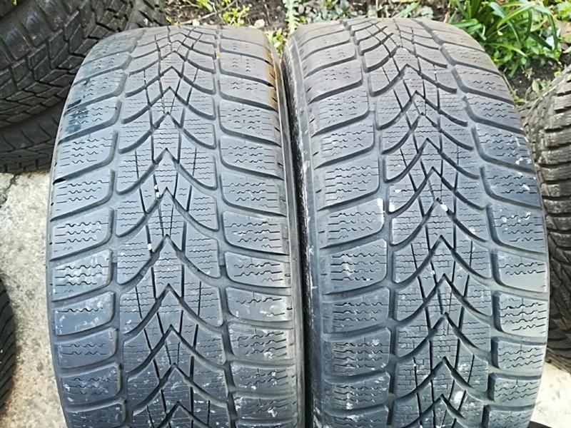 Гуми Зимни 205/45R17, снимка 3 - Гуми и джанти - 23732725