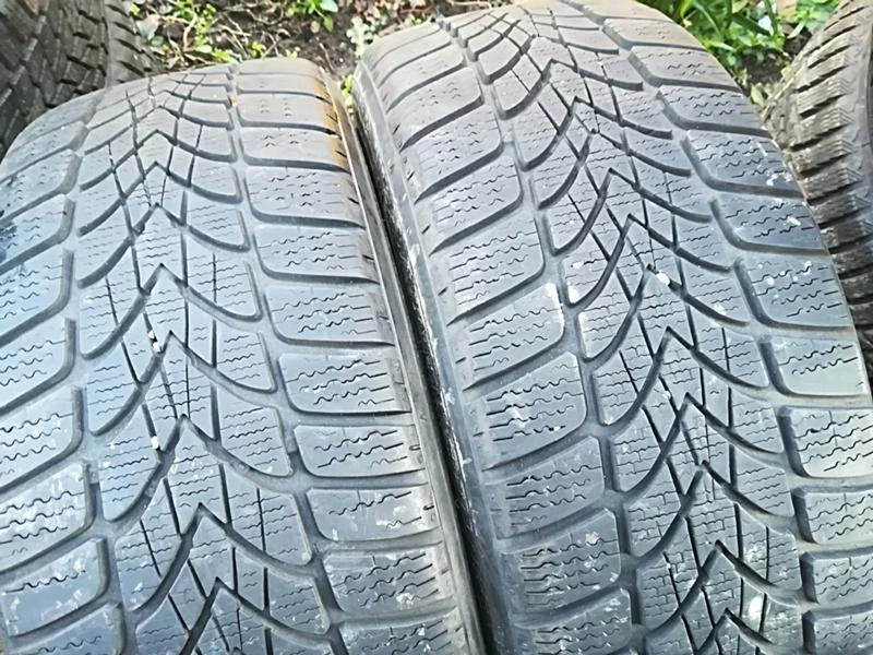 Гуми Зимни 205/45R17, снимка 4 - Гуми и джанти - 23732725