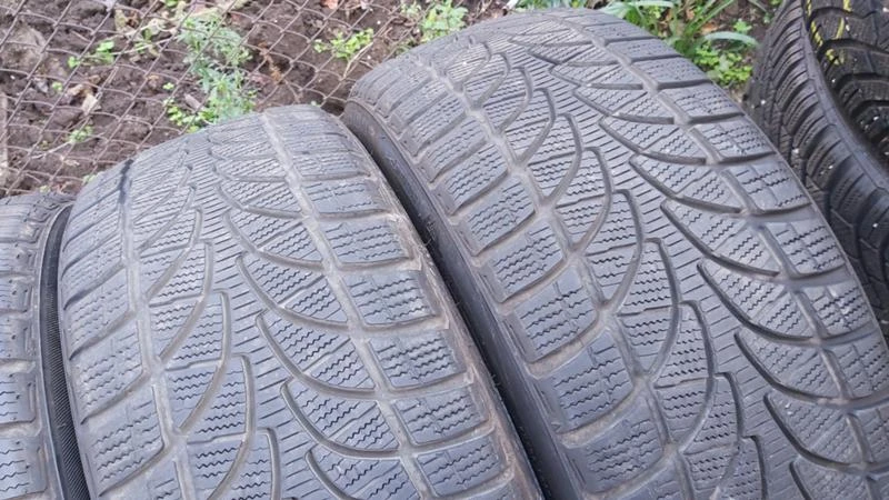 Гуми Зимни 205/45R17, снимка 3 - Гуми и джанти - 27313985