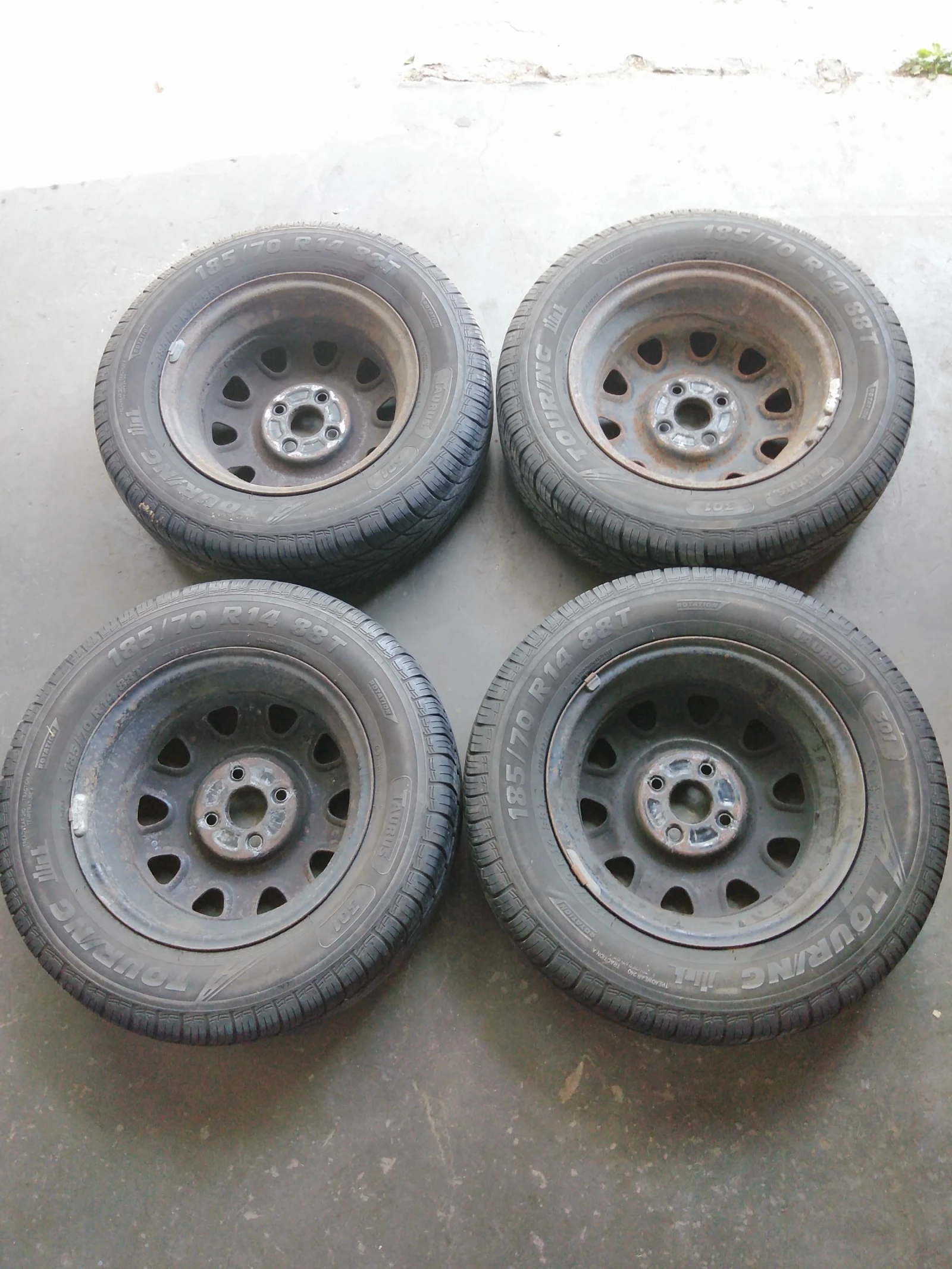 Гуми с джанти Tigar 185/80R14, снимка 3 - Гуми и джанти - 55049451