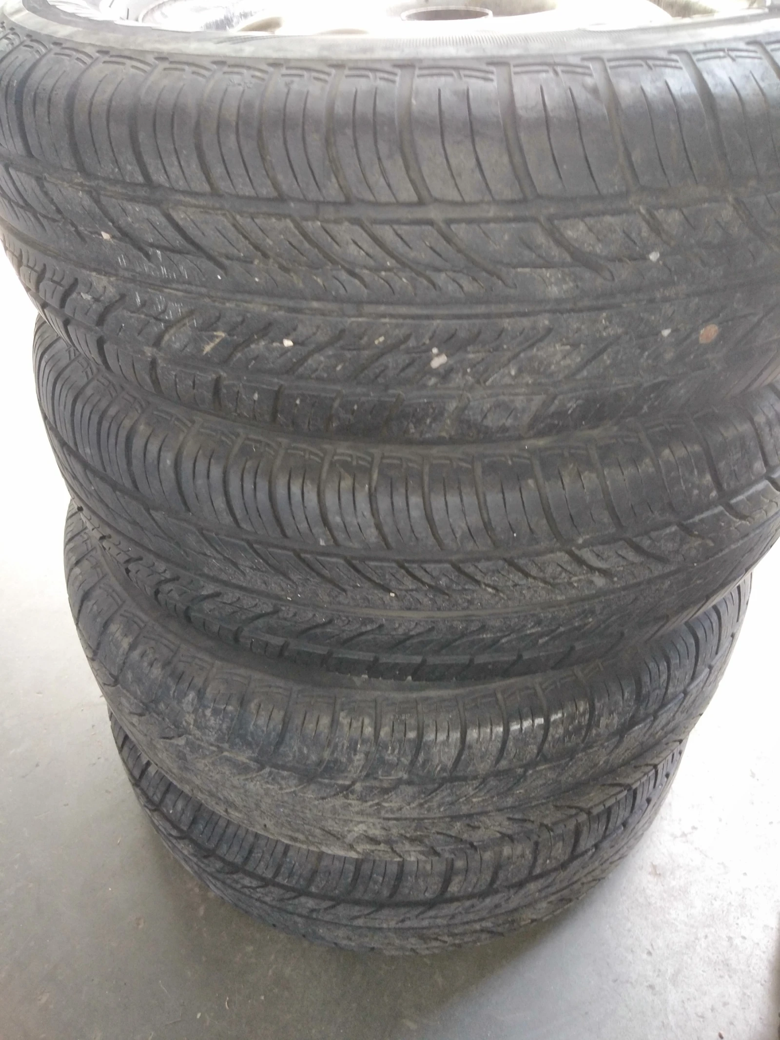 Гуми с джанти Tigar 185/80R14, снимка 4 - Гуми и джанти - 55049451