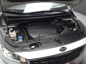 Kia Carnival 2.2 Automatic, снимка 17