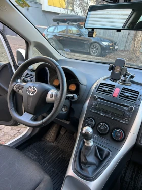 Toyota Auris, снимка 12