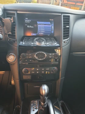 Infiniti QX70 S | Mobile.bg    9