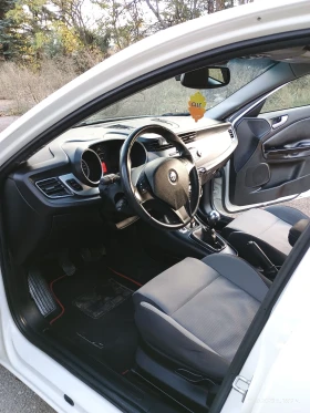 Обява за продажба на Alfa Romeo Giulietta 1.4TB ~8 999 лв. - изображение 8 | Auto.bg Обява за продажба на Alfa Romeo Giulietta 1.4TB ~8 999 лв. - изображение 8