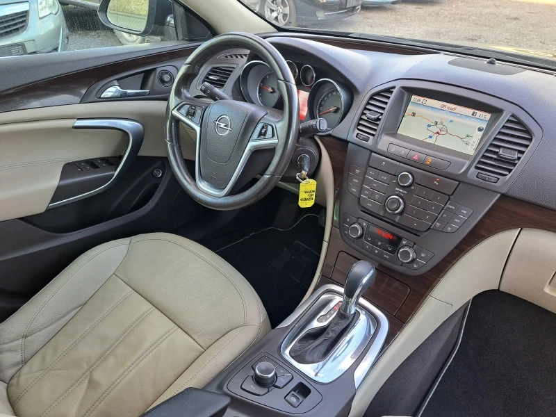 Opel Insignia 2.0CDTI 160к.с., снимка 11 - Автомобили и джипове - 45437800