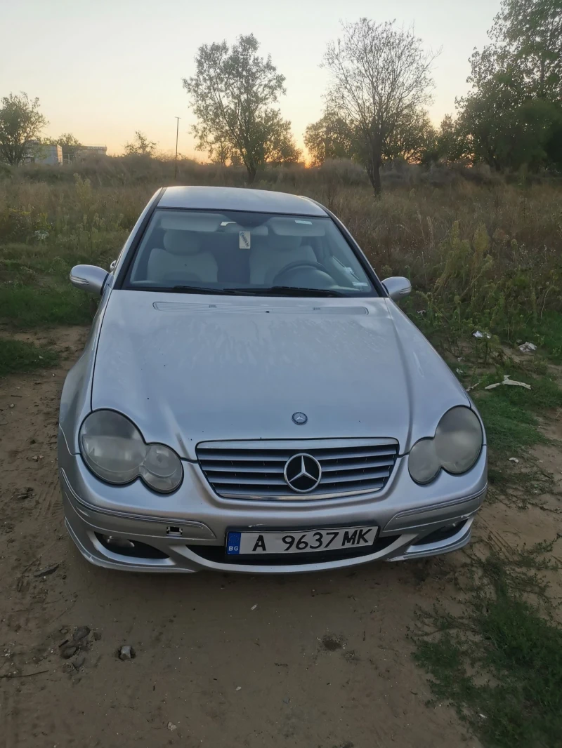 Mercedes-Benz C 220 купе, снимка 1 - Автомобили и джипове - 47368197