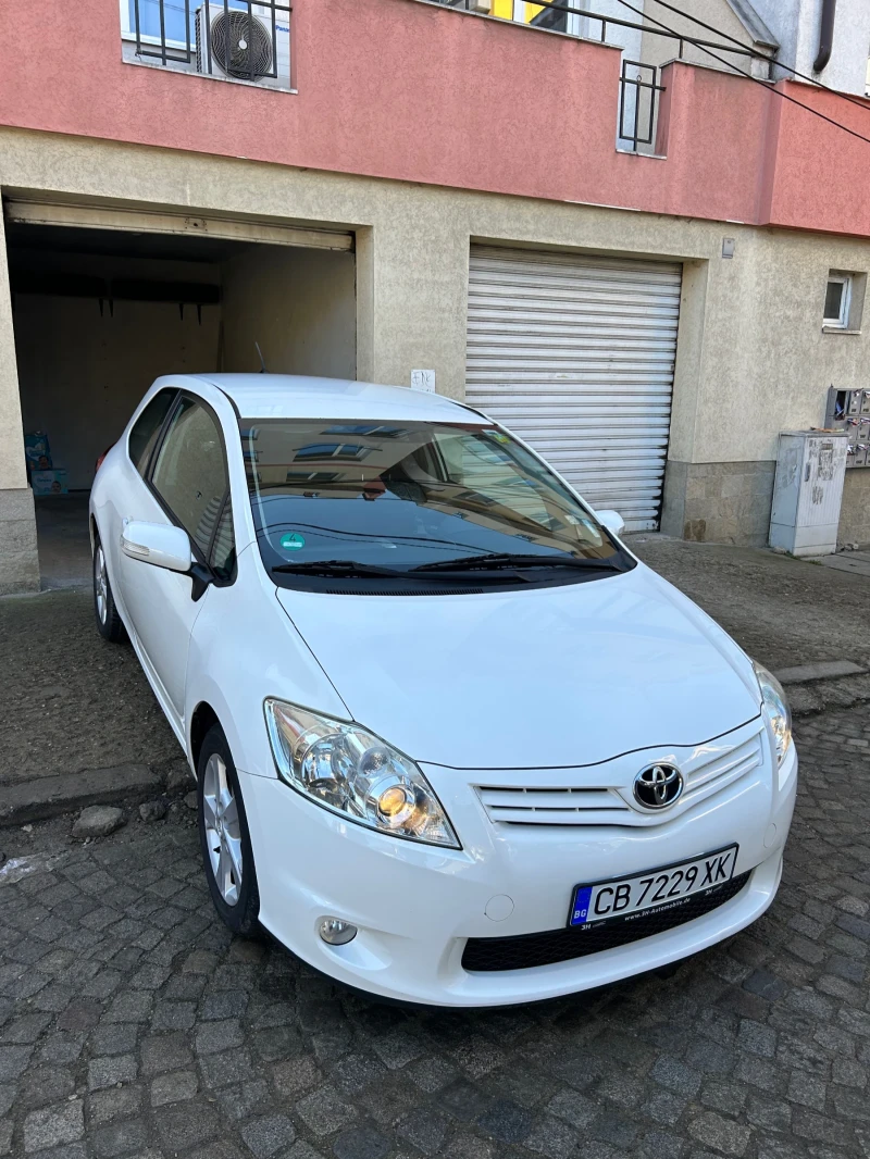 Toyota Auris, снимка 8 - Автомобили и джипове - 48921680