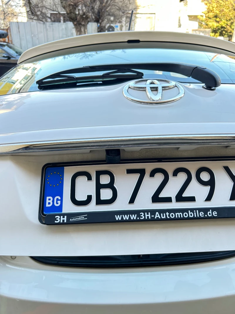 Toyota Auris, снимка 13 - Автомобили и джипове - 48921680