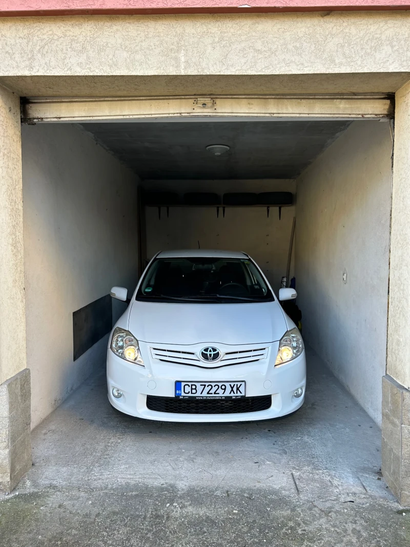 Toyota Auris, снимка 2 - Автомобили и джипове - 48921680