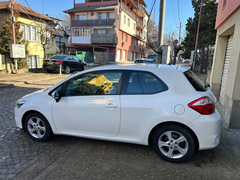 Toyota Auris, снимка 7 - Автомобили и джипове - 48921680