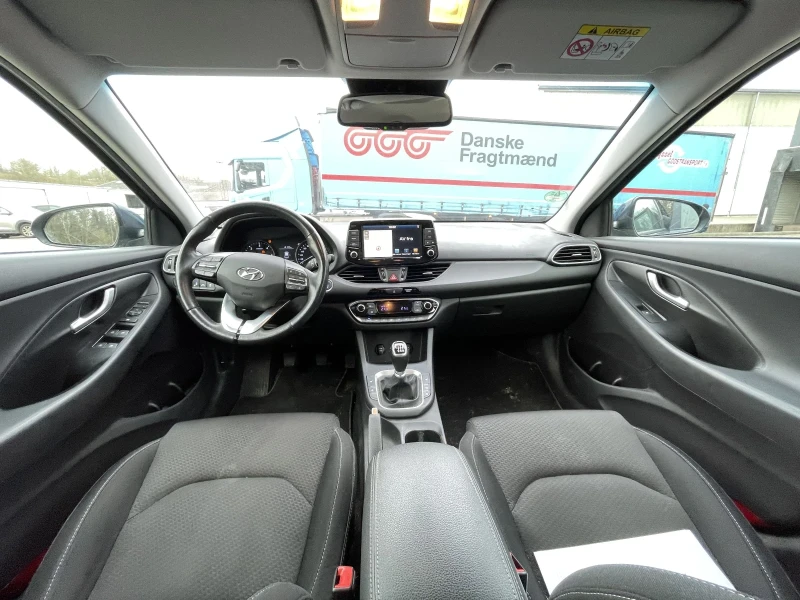 Hyundai I30 1.6 crdi / EU6, снимка 7 - Автомобили и джипове - 49393123