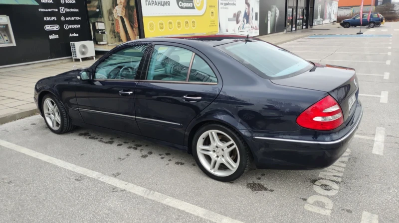 Mercedes-Benz E 320, снимка 11 - Автомобили и джипове - 52286214
