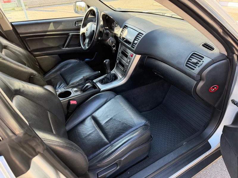 Subaru Outback, снимка 5 - Автомобили и джипове - 52938487