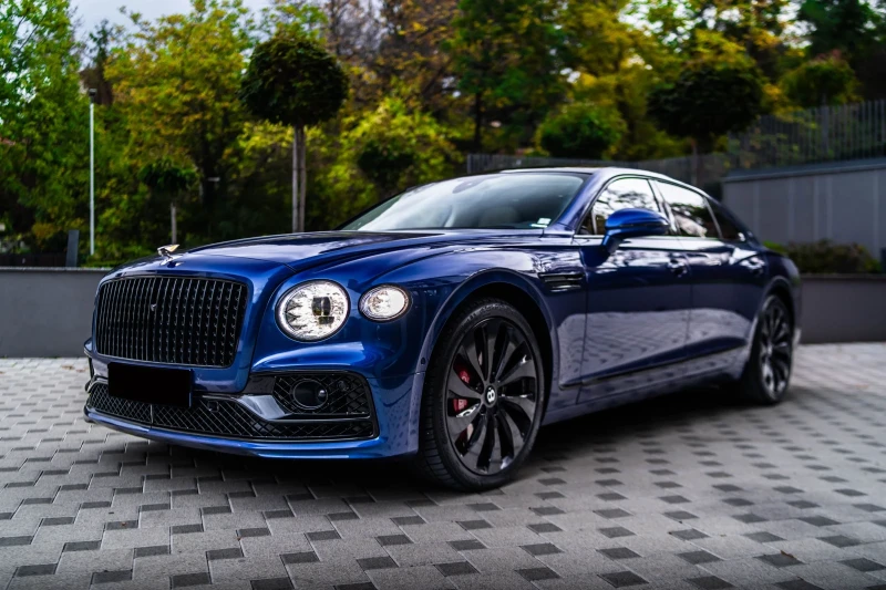 Bentley Flying Spur W12 FIRST EDITION