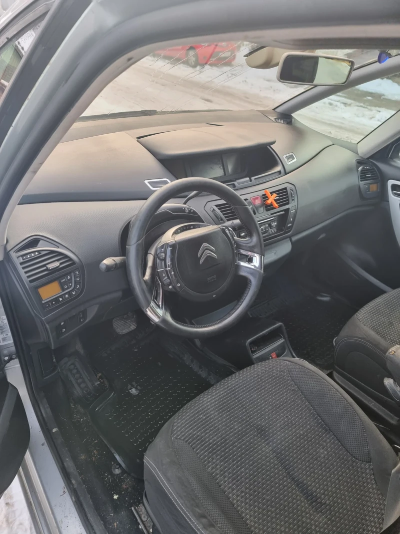 Citroen C4 Picasso, снимка 9 - Автомобили и джипове - 53407333