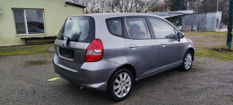 Honda Jazz 1.4i-83к.с, снимка 5 - Автомобили и джипове - 53496958