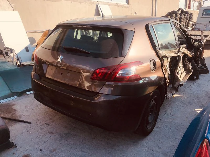 Peugeot 308 1.6HDI, снимка 11 - Автомобили и джипове - 26708756