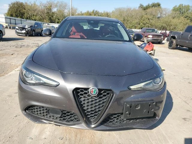 Alfa Romeo Giulia климатроник* кожен салон* памет* keyless* , снимка 5 - Автомобили и джипове - 48359477