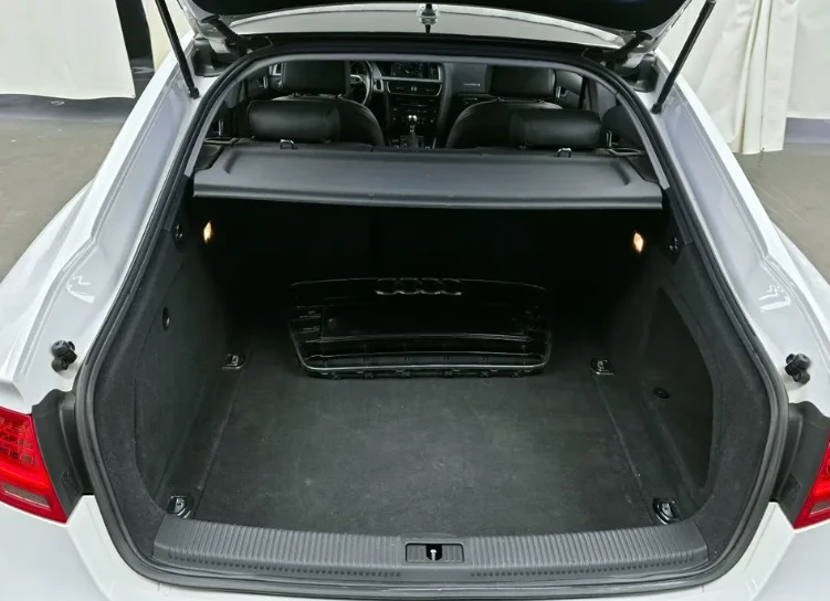 Audi A5 QUATTRO* S-LINE* KEYLESS АвтоКредит(ЦЕНА ДО БГ), снимка 13 - Автомобили и джипове - 53480038