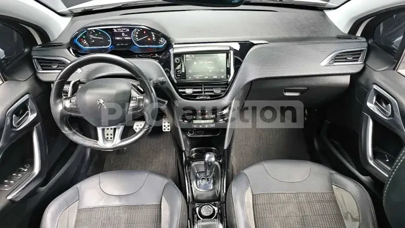 Peugeot 2008, снимка 7 - Автомобили и джипове - 55350645