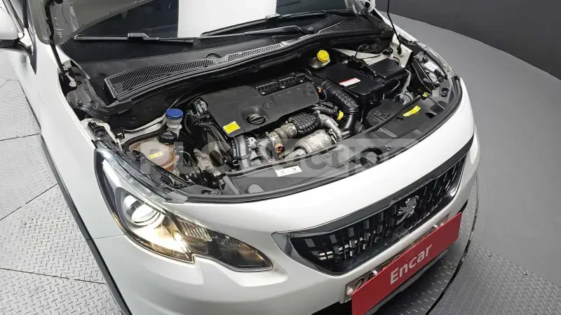 Peugeot 2008, снимка 6 - Автомобили и джипове - 55350645