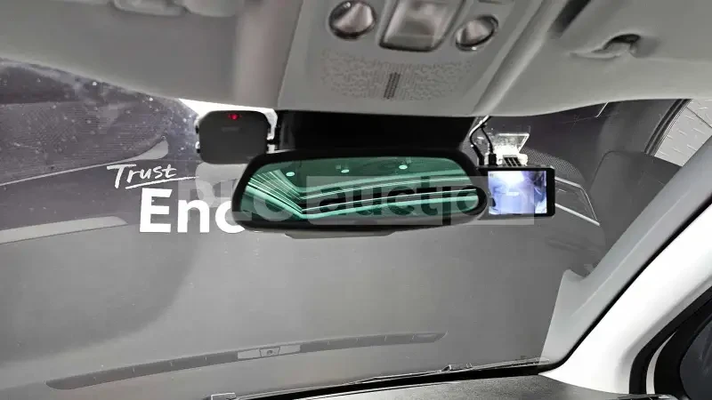 Peugeot 2008, снимка 16 - Автомобили и джипове - 55350645