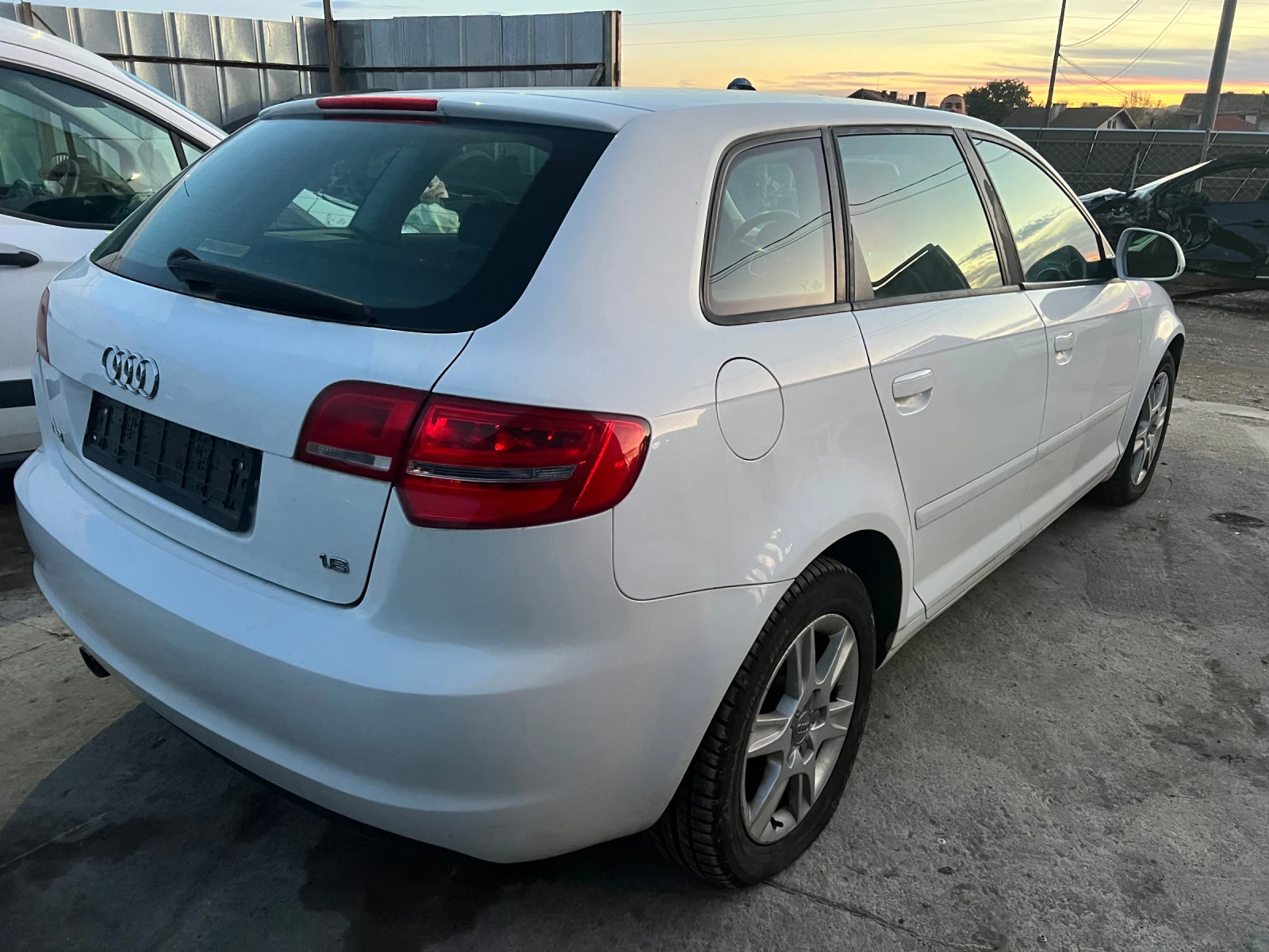 Audi A3 1.6i BSE - изображение 3