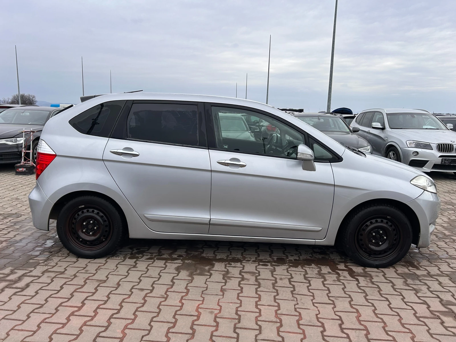 Honda Fr-v 2.0VTEC EURO 4 - изображение 5