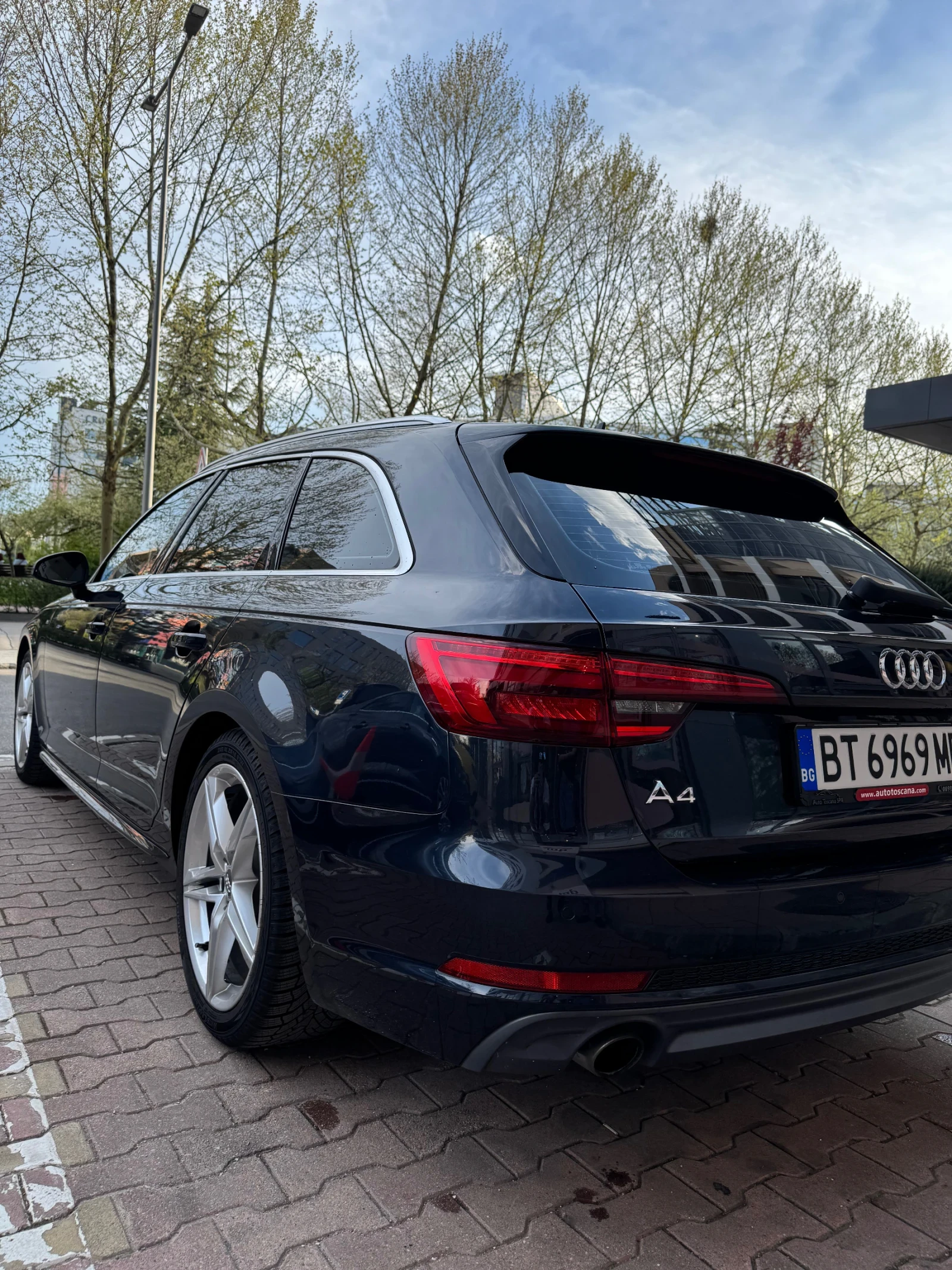 Audi A4 S-line 86 хил. км СПЕШНО - изображение 4