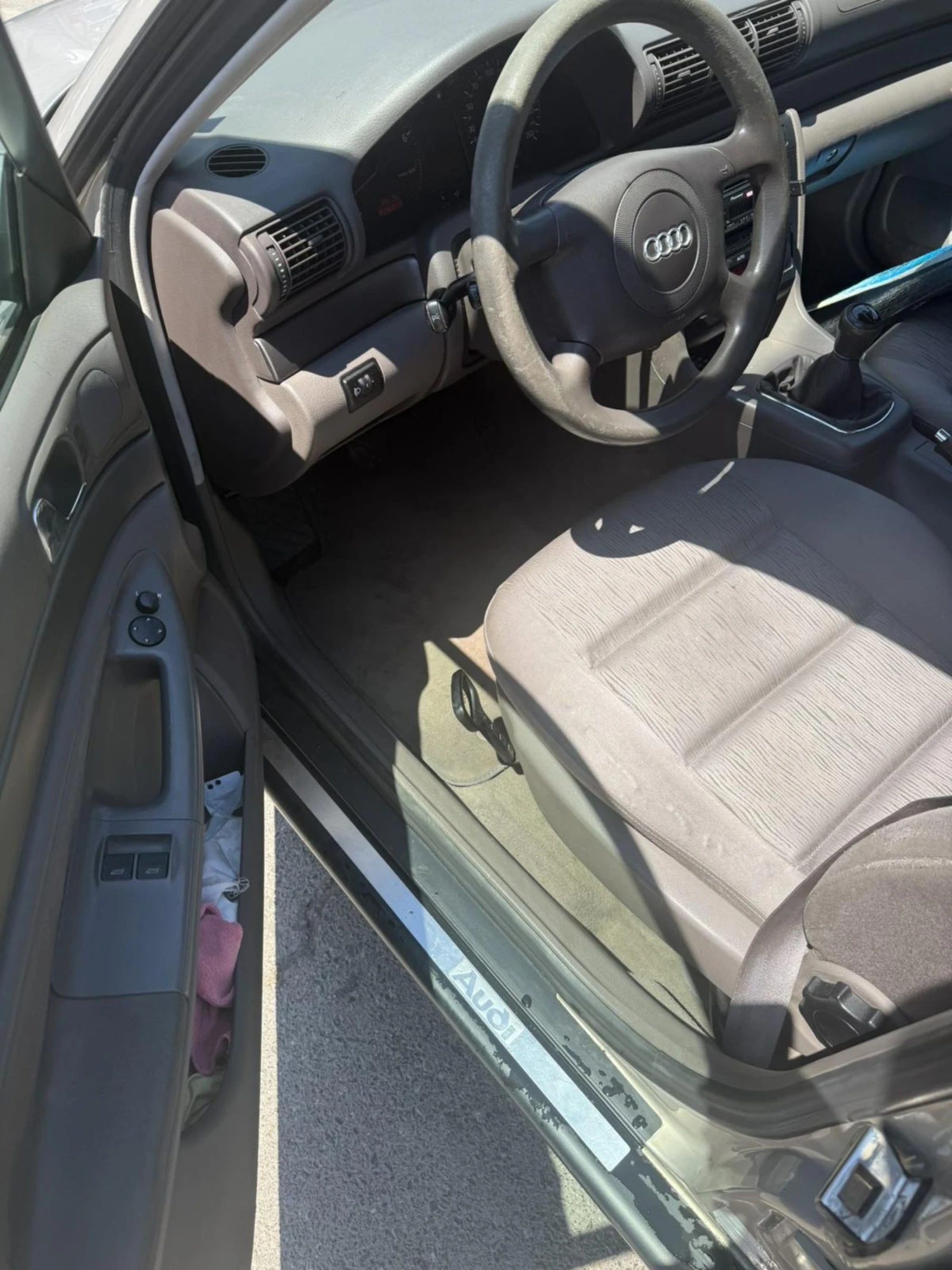 Audi A4 1, 8/125ks/Face/ - изображение 5