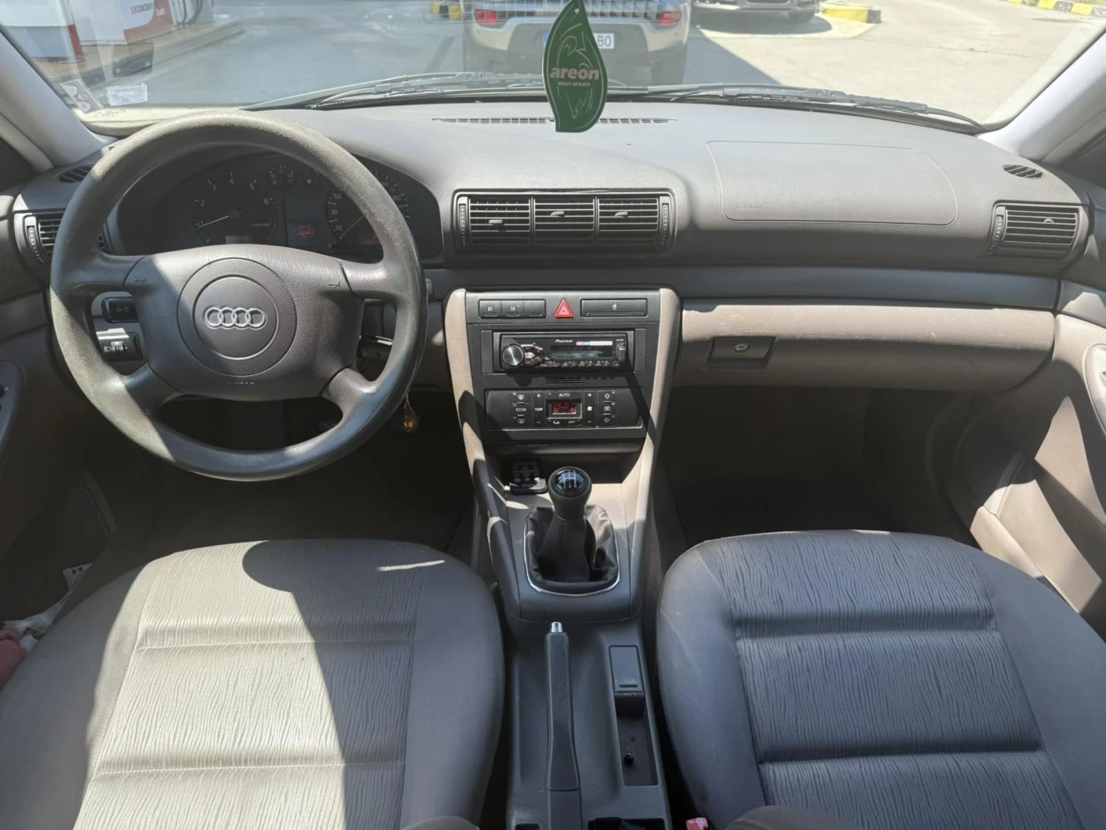 Audi A4 1, 8/125ks/Face/ - изображение 6