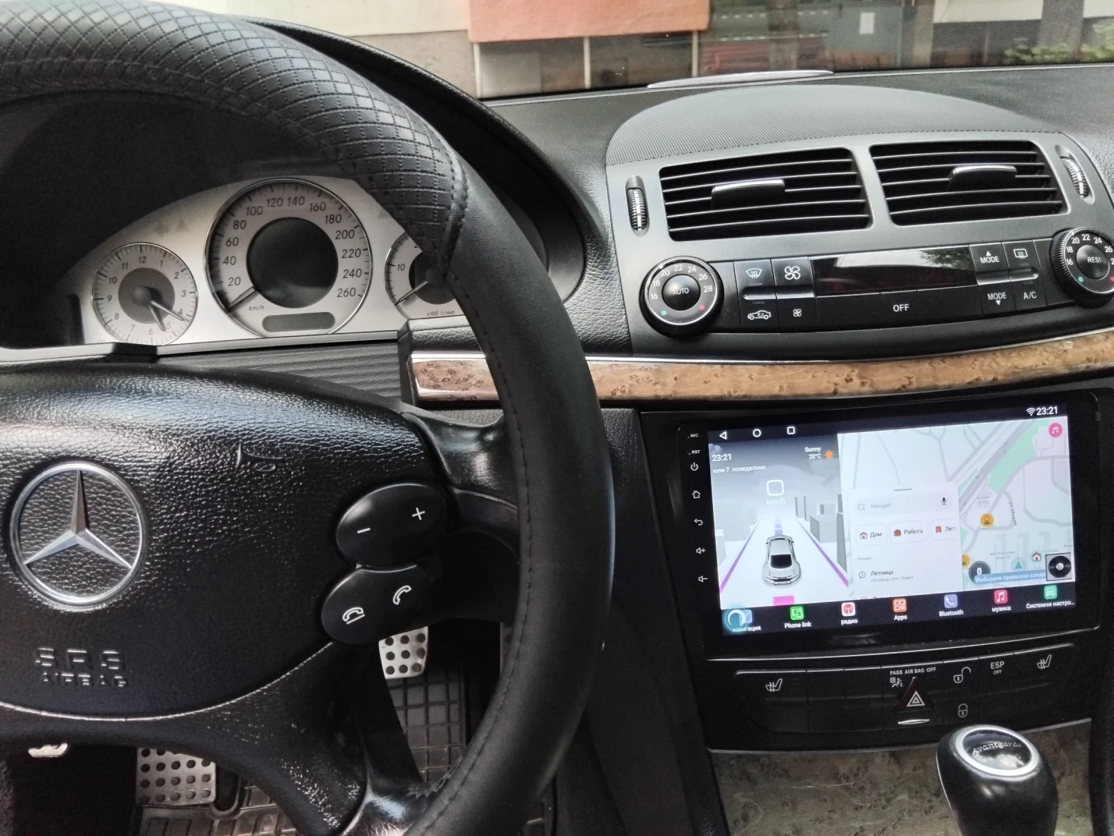 Mercedes-Benz E 220 2.2 - изображение 6