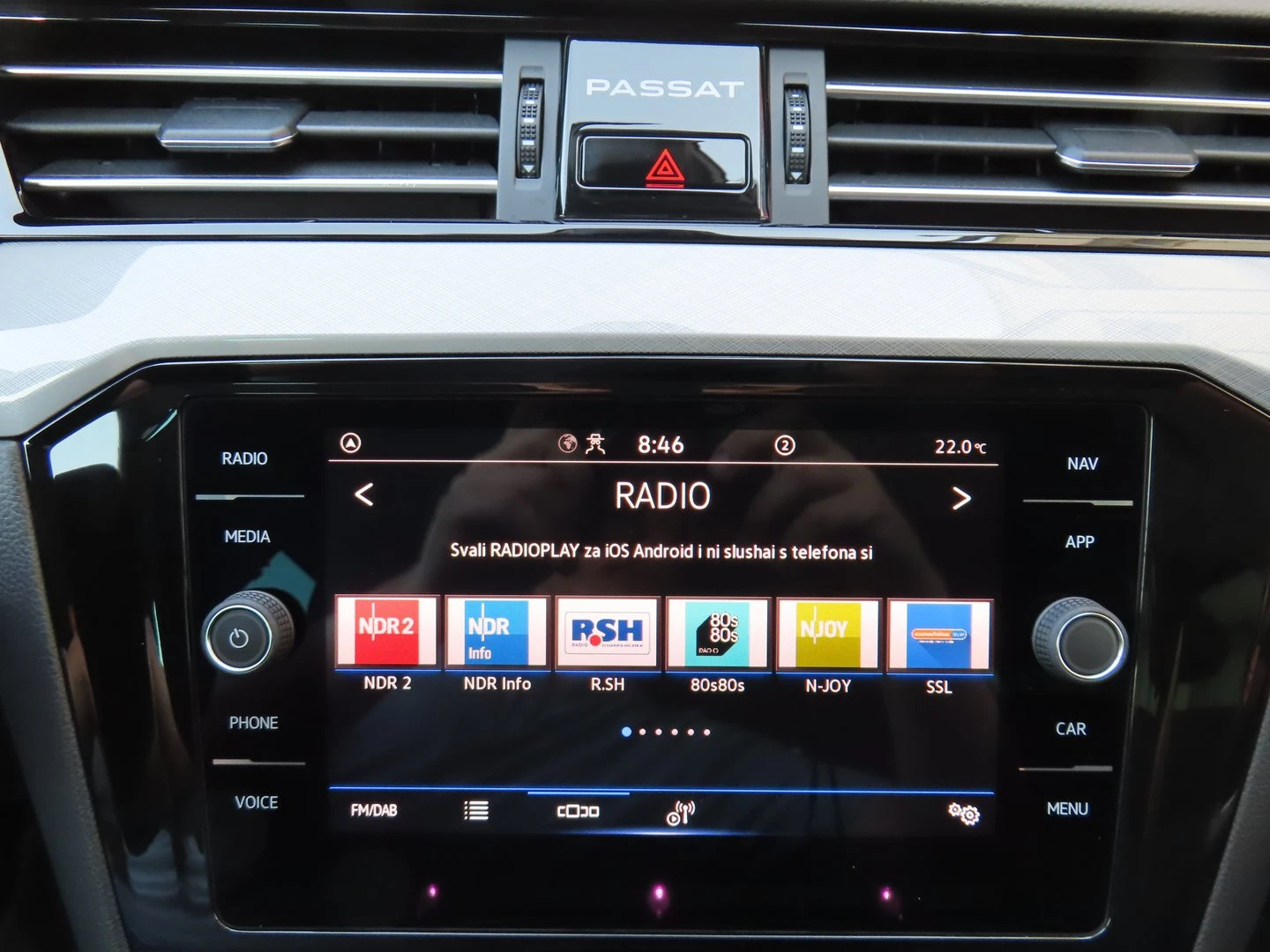 VW Passat Business 2.0 TDI SCR DSG | Mobile.bg   16