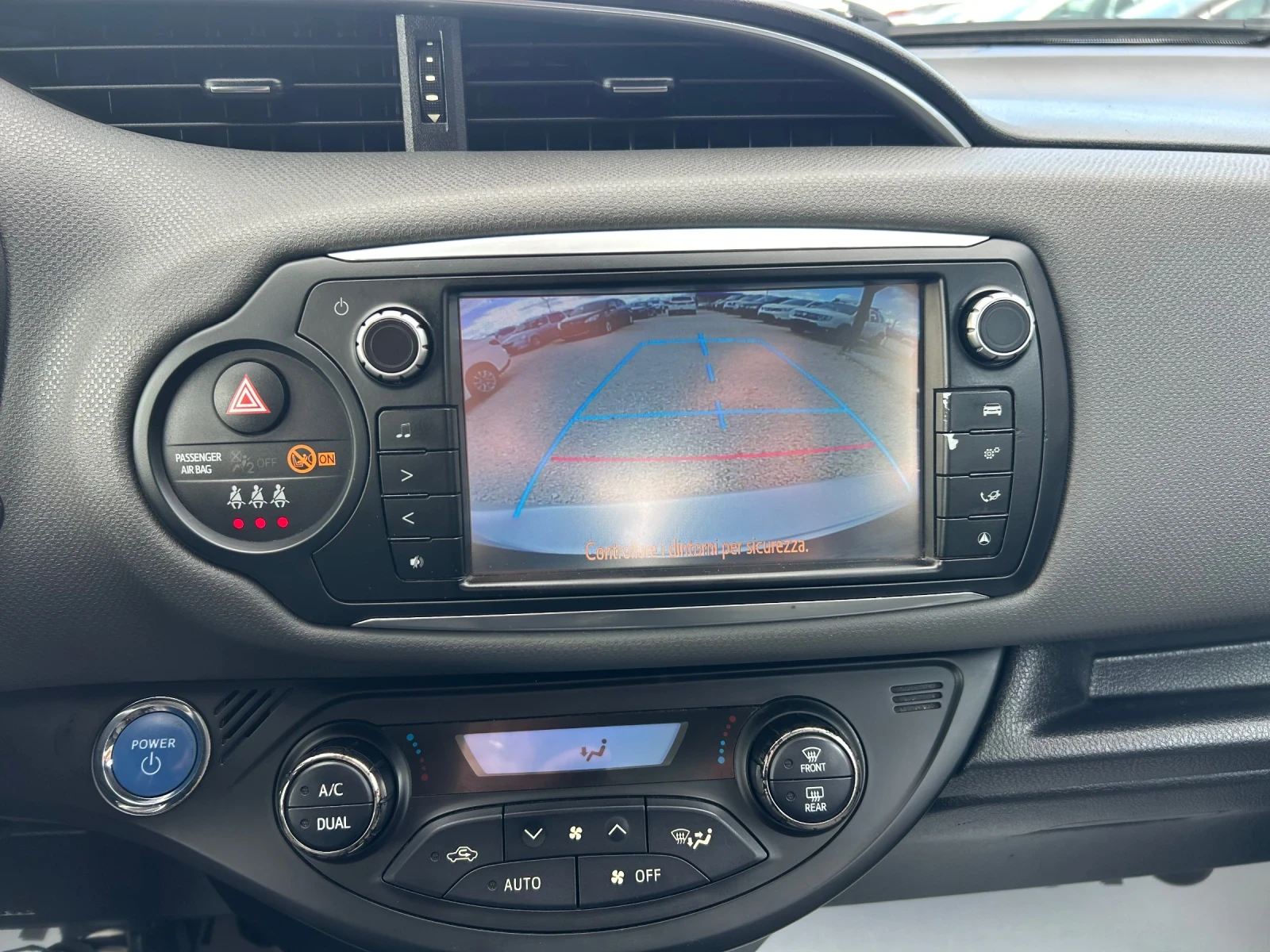 Toyota Yaris * 1.5i* 75�.�* HYBRID* NAVI* KAMERA*  | Mobile.bg � ����������� 13