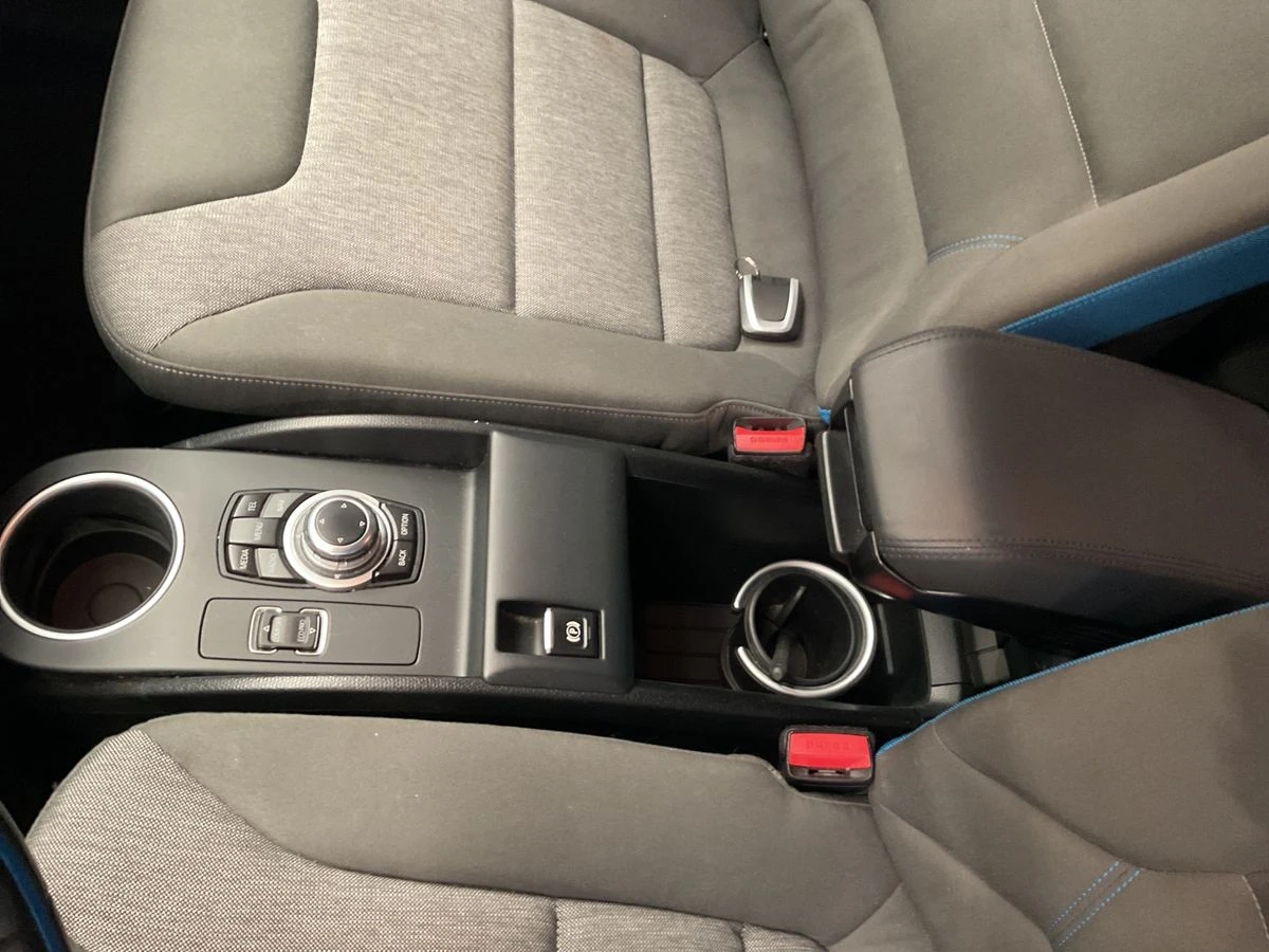 BMW i3, снимка 13 - Автомобили и джипове - 54179216