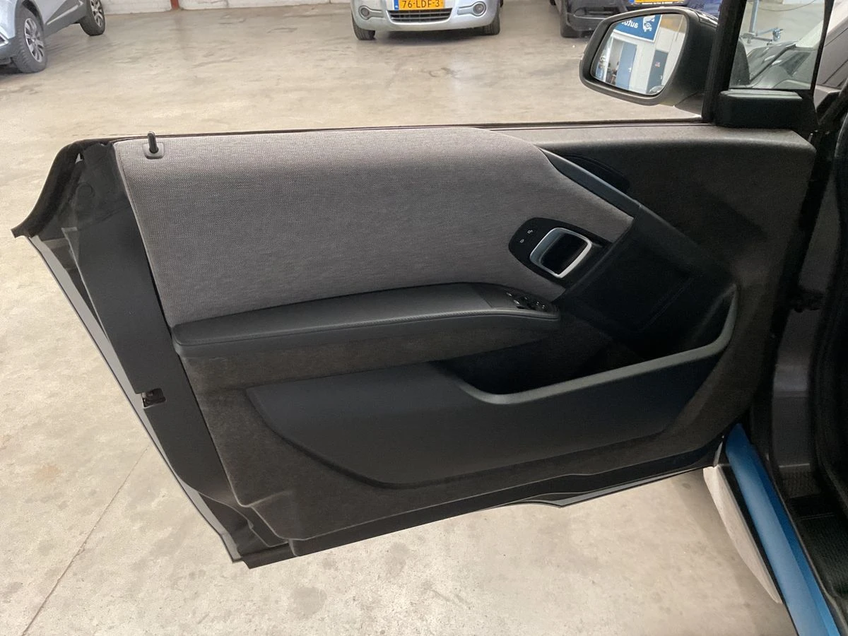 BMW i3, снимка 9 - Автомобили и джипове - 54179216