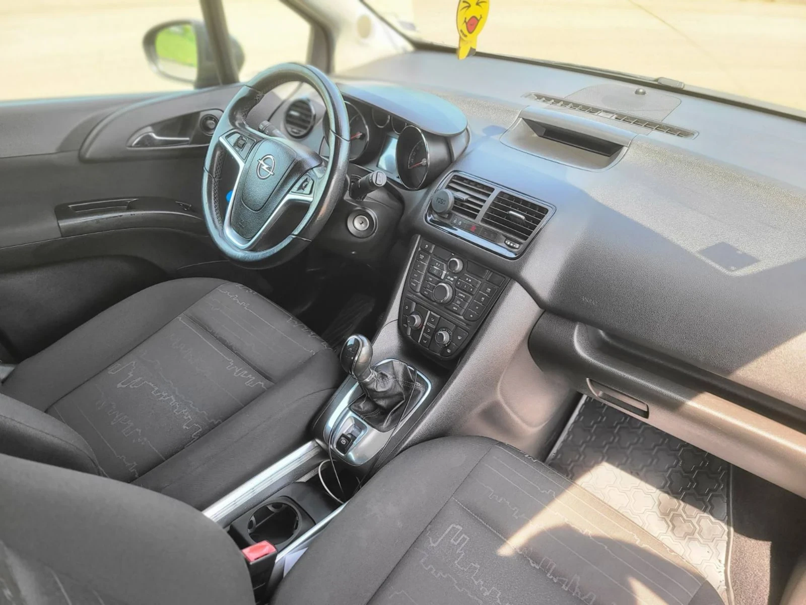 Opel Meriva 1.3 EcoFlex, снимка 7 - Автомобили и джипове - 54620939