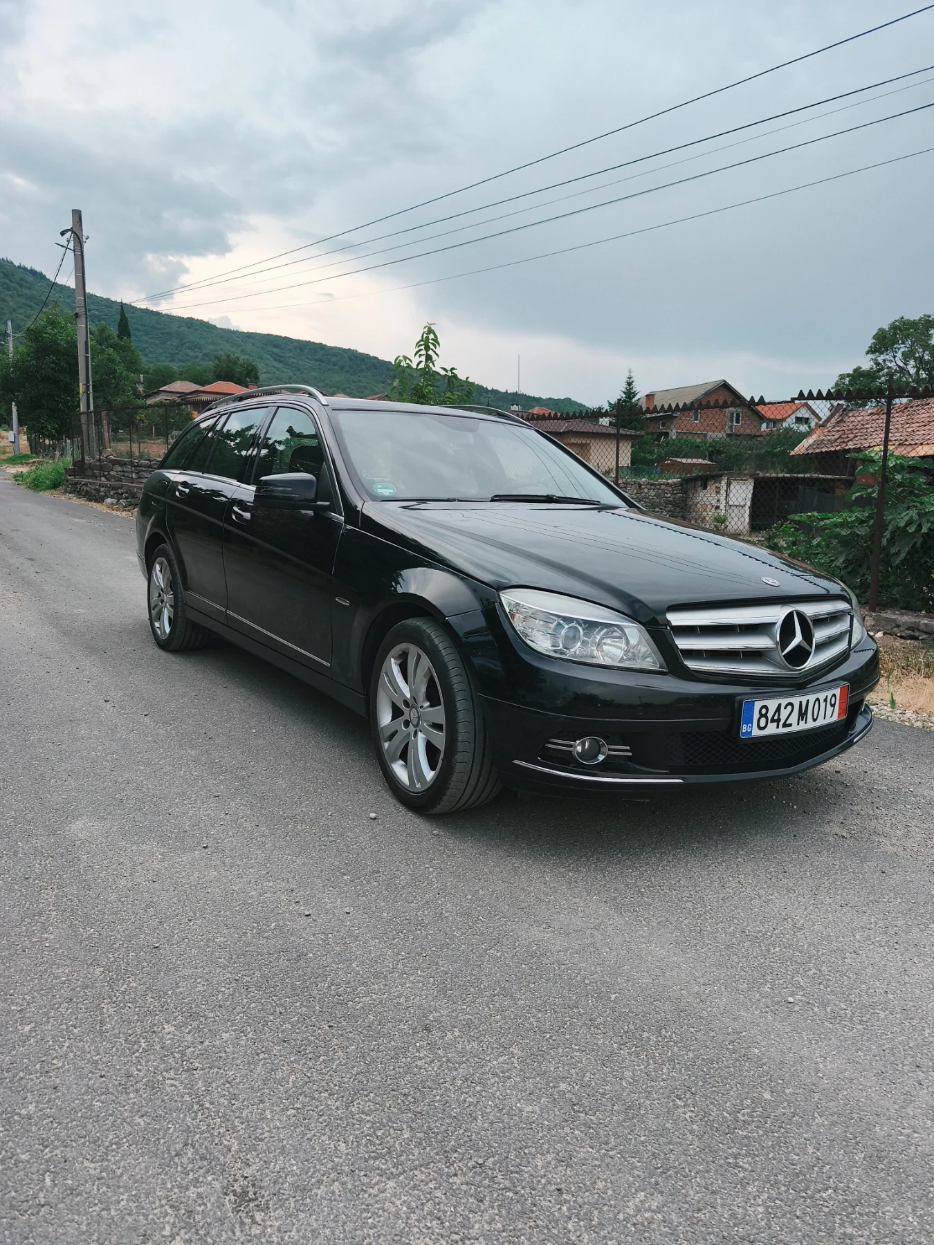 Mercedes-Benz C 320, снимка 2 - Автомобили и джипове - 55000932