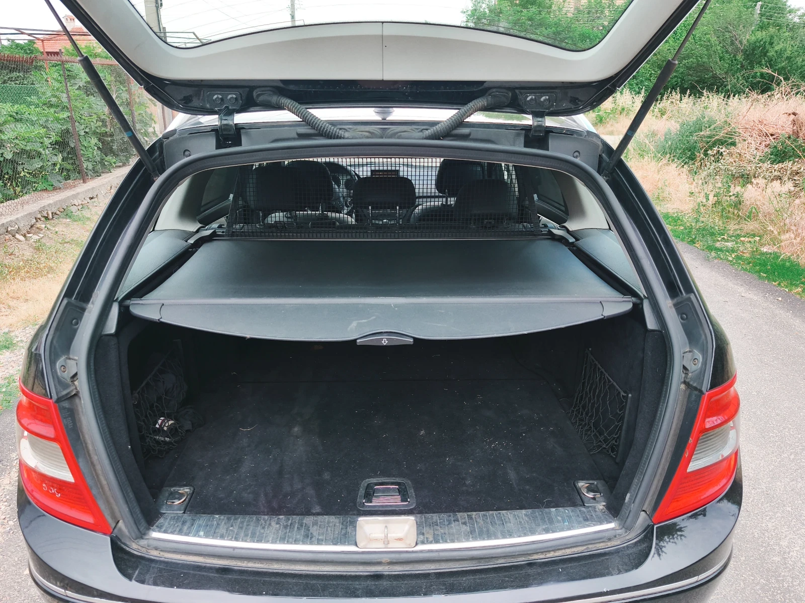 Mercedes-Benz C 320, снимка 9 - Автомобили и джипове - 55000932