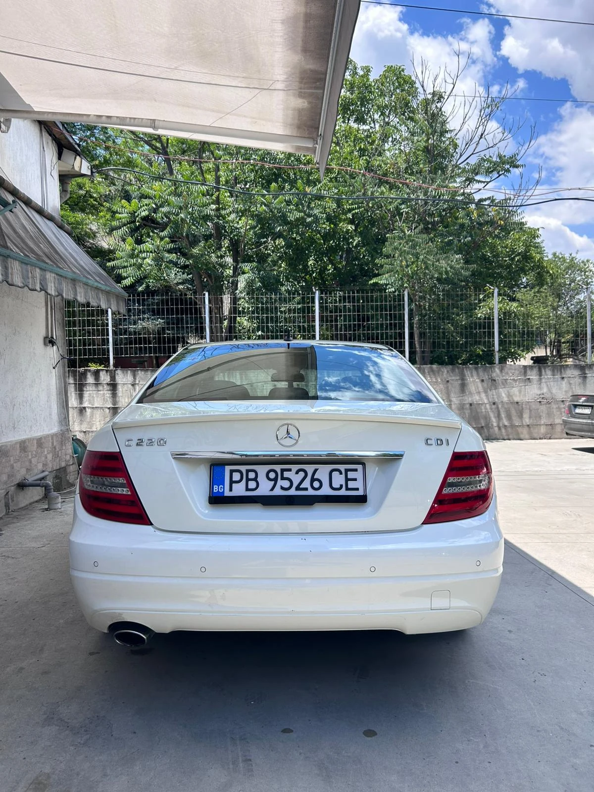 Mercedes-Benz C 220, снимка 3 - Автомобили и джипове - 55164354