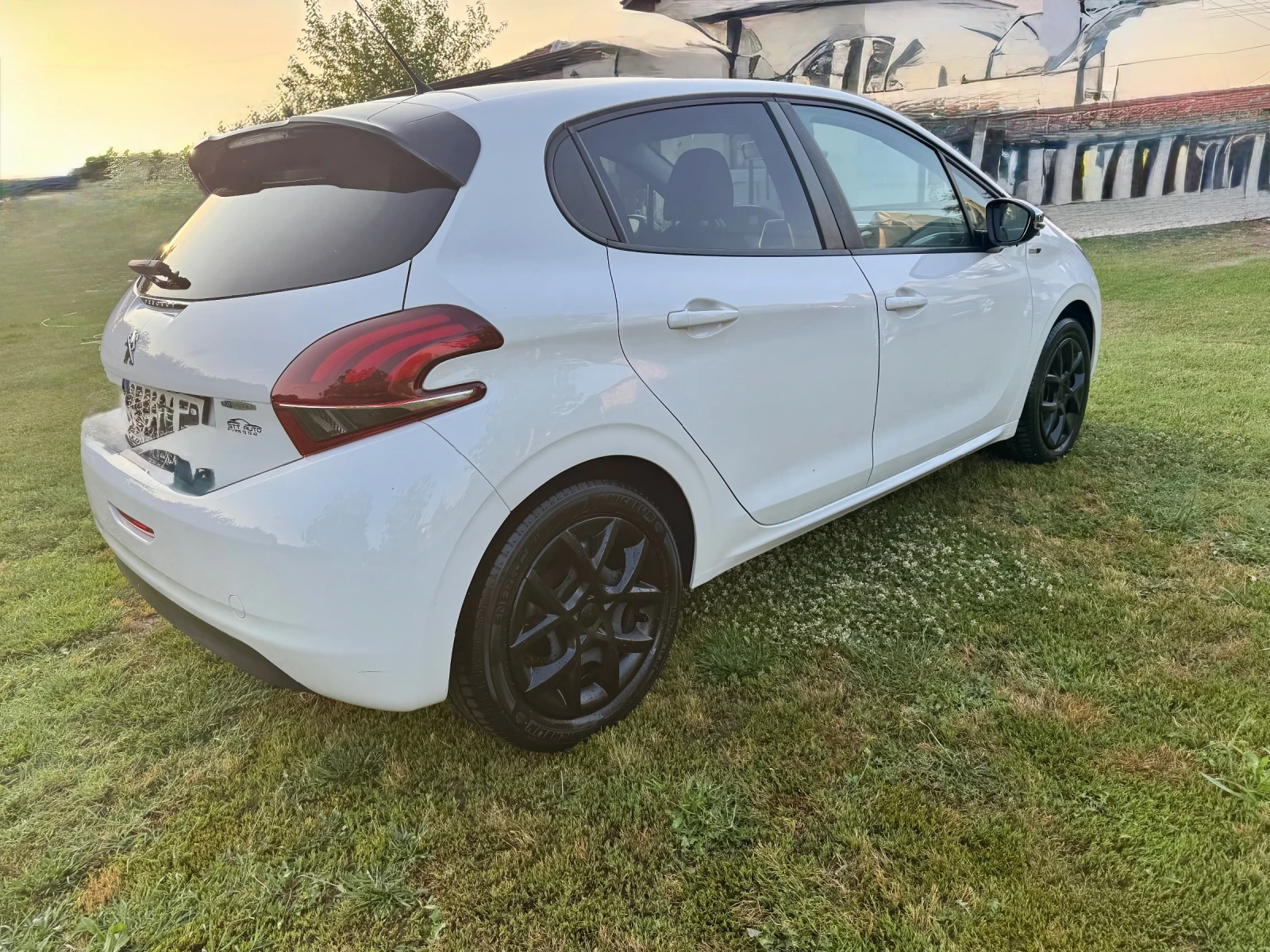 Peugeot 208 FACE/STYLE/LED, снимка 4 - Автомобили и джипове - 55179656