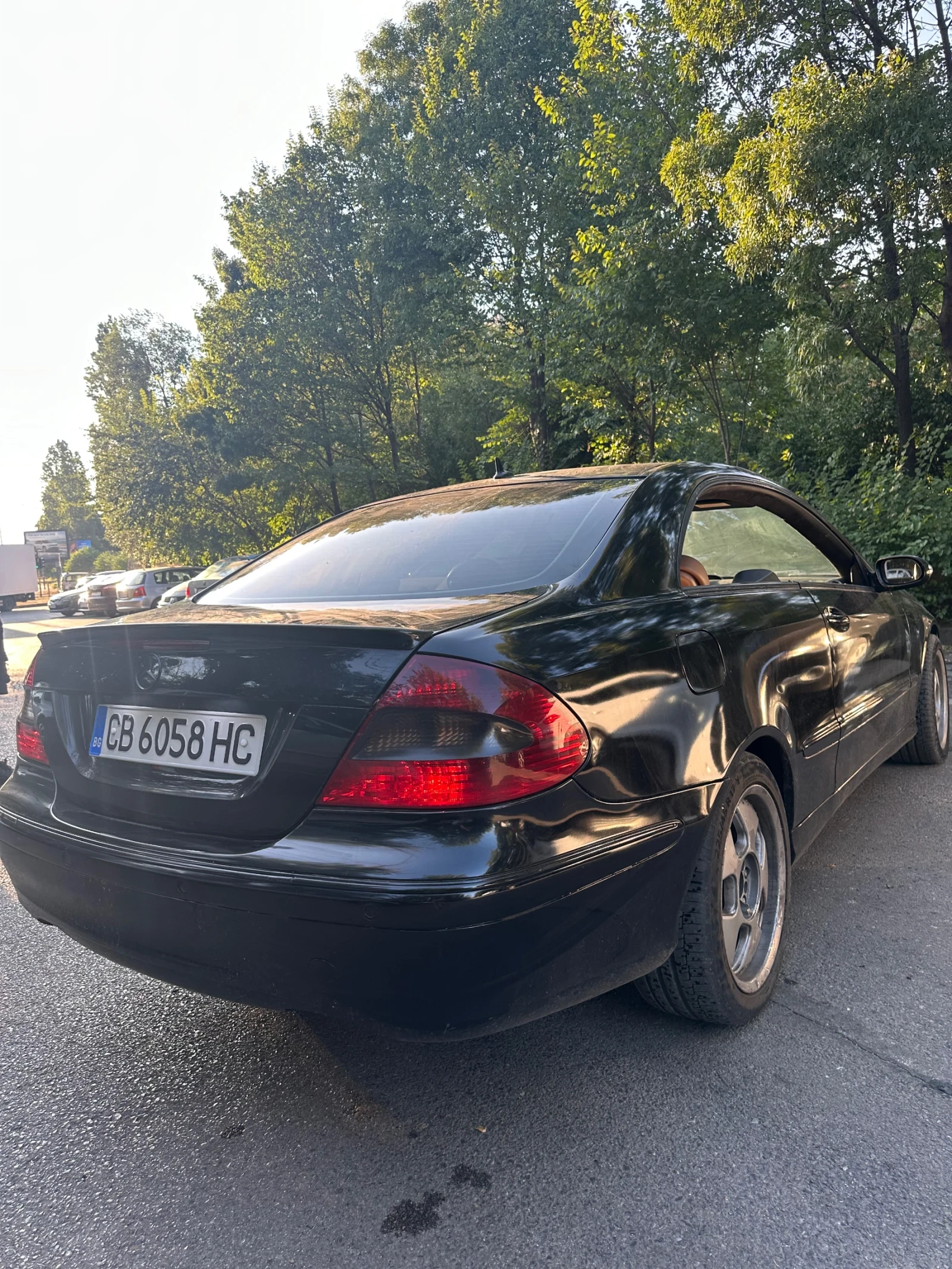 Mercedes-Benz CLK 320, снимка 12 - Автомобили и джипове - 55636872